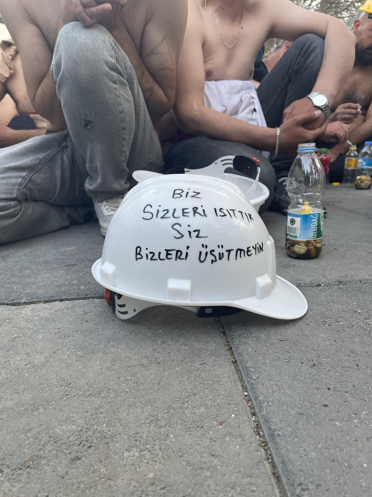 MADENCİNİN ELİNİ TUT !